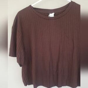 Ribbed Crewneck Tee in Deep Brown